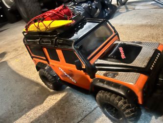 Traxxas TRX-4 landrover