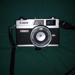Vintage CANON Q-3 Camera / Excellent Cond.