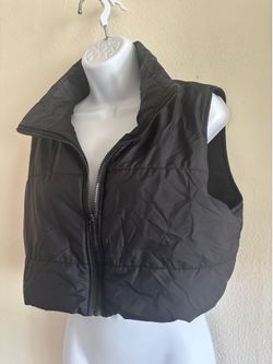 (M) Black Crop Jacket