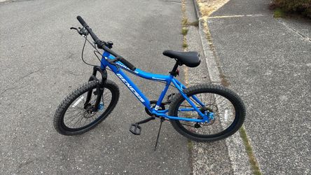 Genesis Mauler mountain bike for youth