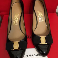 Salvatore Ferragamo Women’s Shoe  Tina Vara Bow Pumps  Black Patent Leather Women's Shoes.