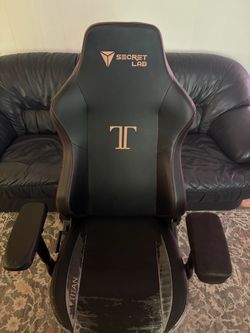 Secretlab Titan Gaming Chair