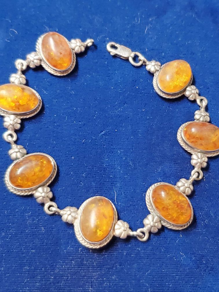 Sterling silver amber bracelet. 8 inches long.