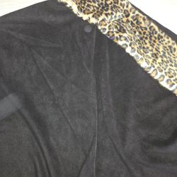 Women's warm coat/poncho Mixit Size One Size black w/faux fur collar