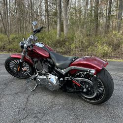 2017 Harley-Davidson FXSB Softail Breakout