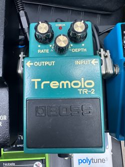 Boss Tremelo
