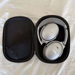 Bose QuietComfort 35 II – Silver – Great Condition + Extras