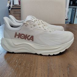 Hoka arahi 8