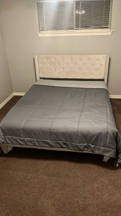 Queen bed