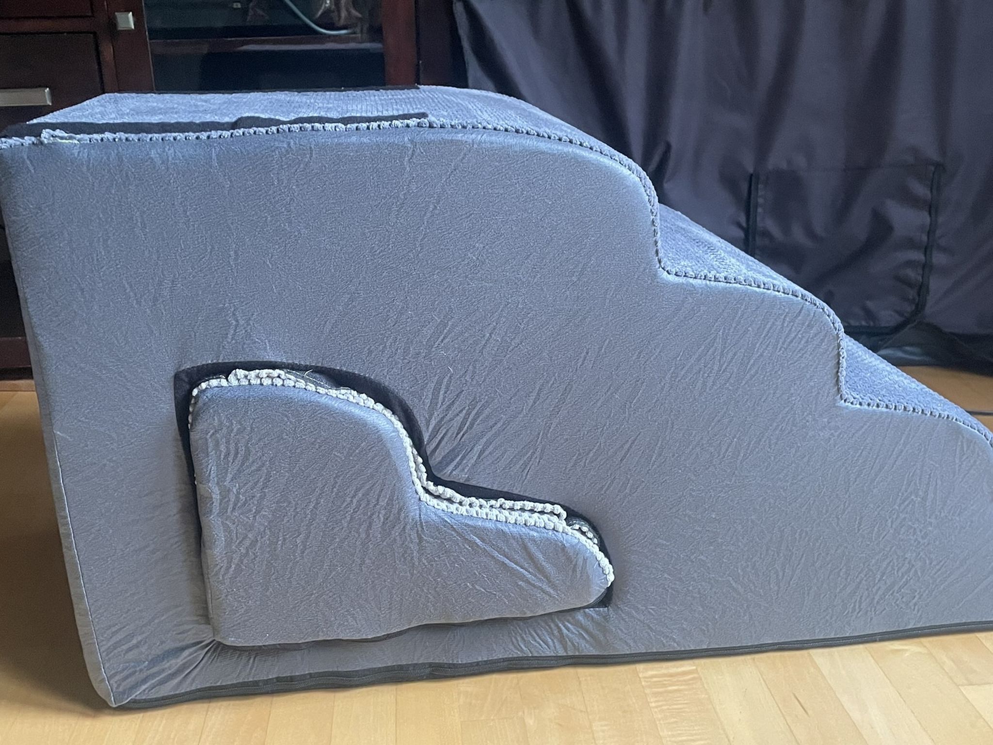 Multiple Size Steps For Your Puppy Or Elderly Dog