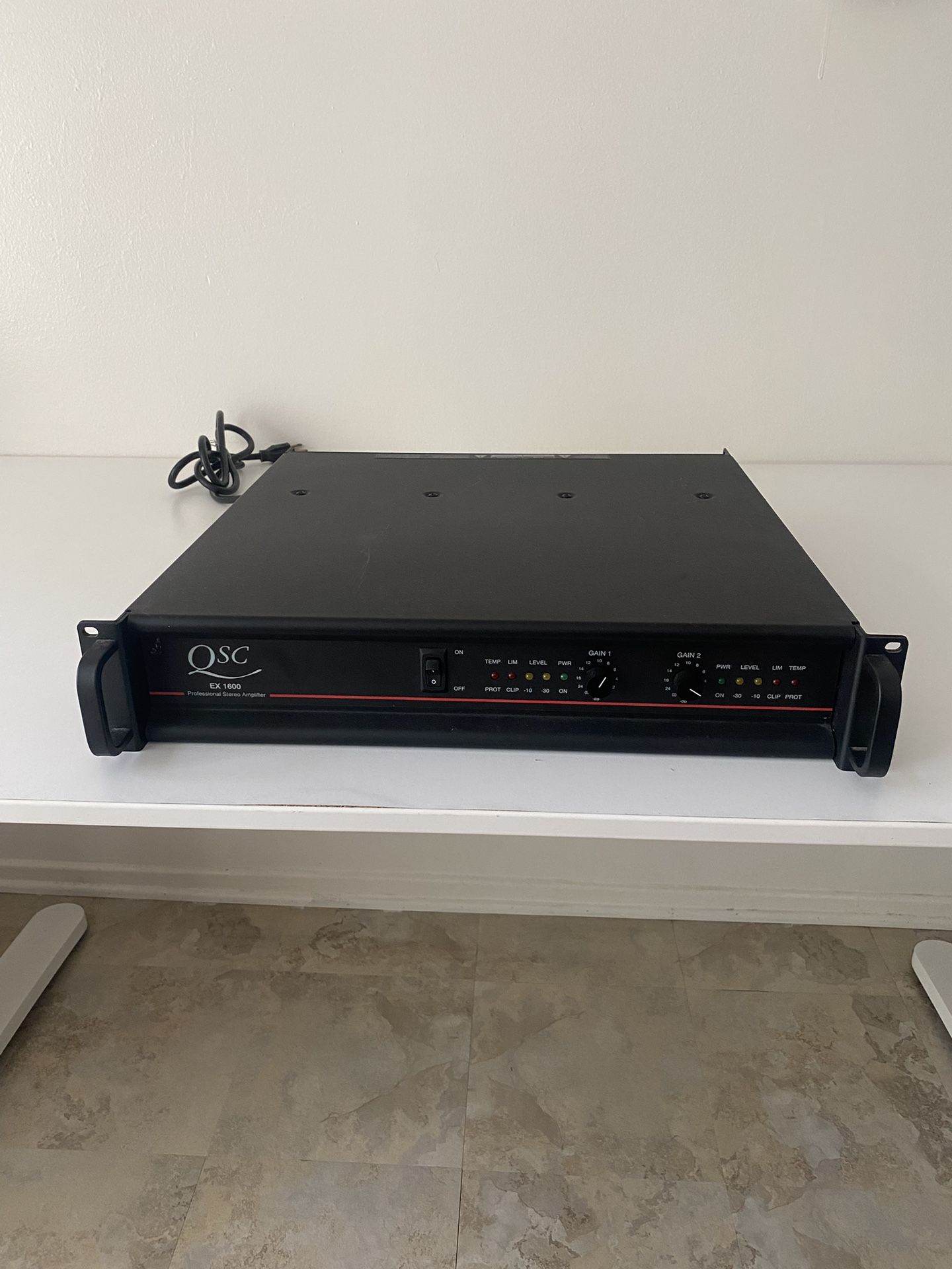 QSC EX1600 パワーアンプ QSC EX-1600 Professional Stereo Power Amplifier 600w pro
