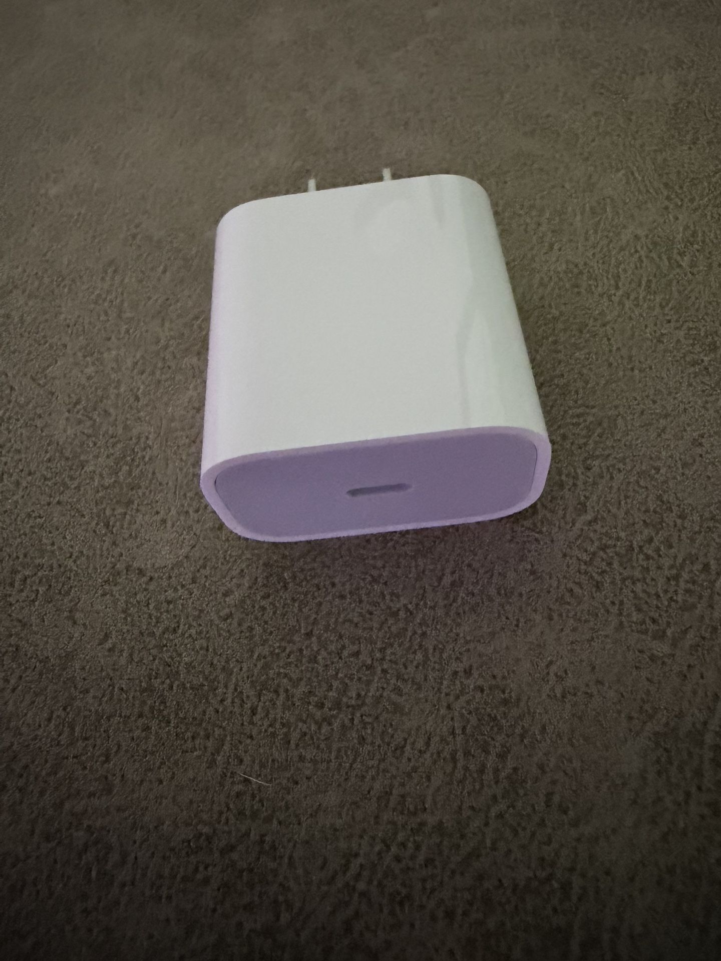 Apple 20W USB-C Power Adapter