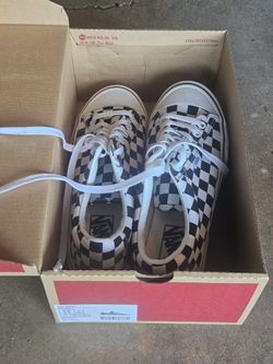 Vans Checkered Shoes. Woman Size 7.5, mens Size 6.0