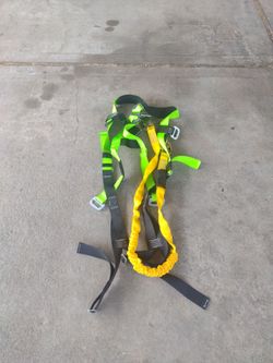 Full Body Safety Harness with Lanyard