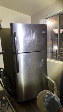 Frigidaire Refrigerator