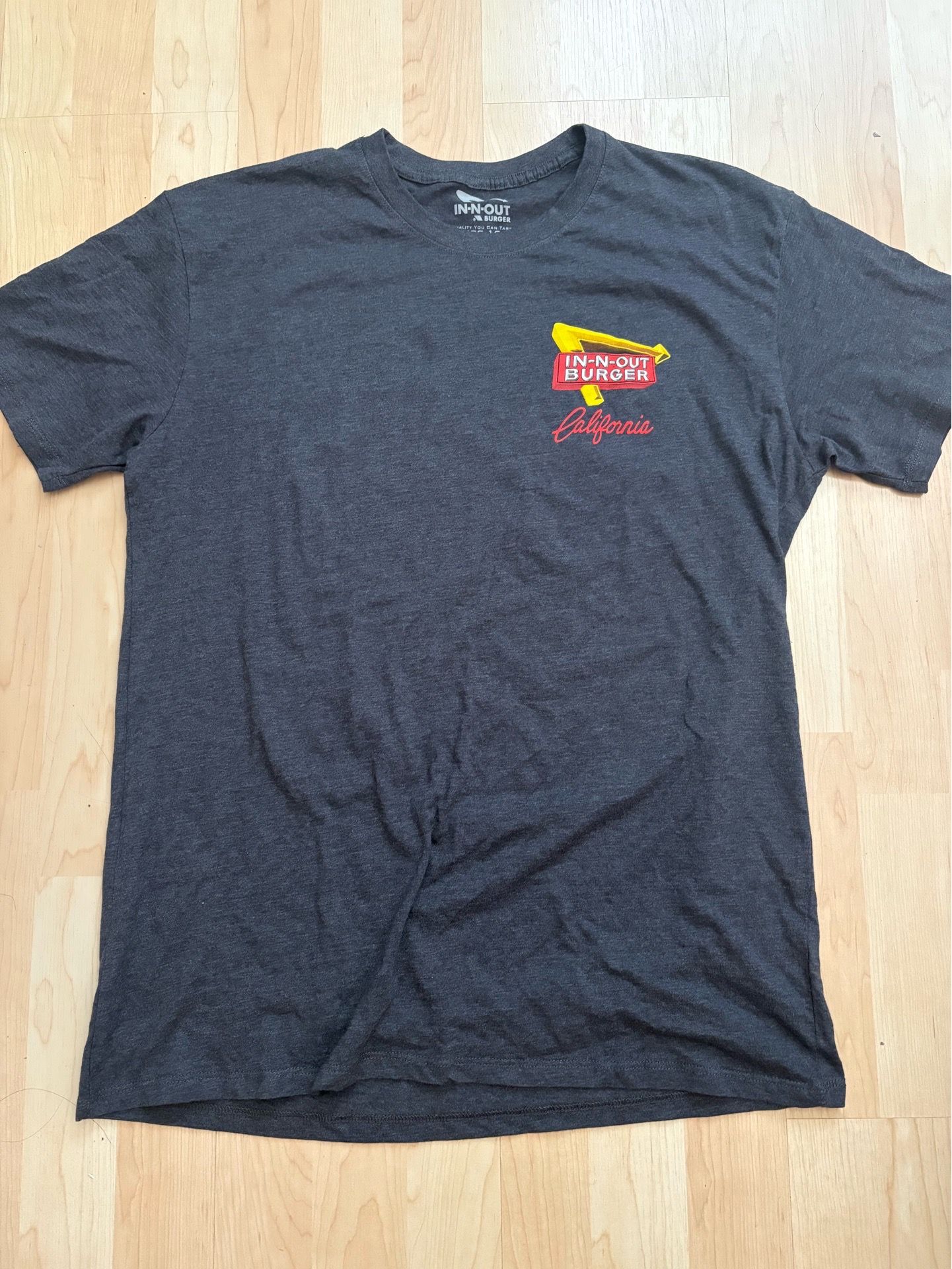 New washed unworn IN-N-OUT Burger T-shirt Charcoal Dark Grey size Large
