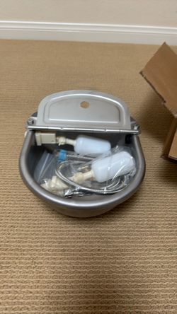 Water bowl for dogs