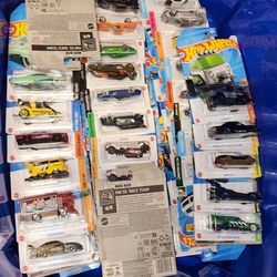 120+ Hotwheels 