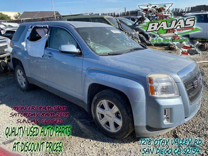 2014 GMC terrain SLE automatic for parts only!