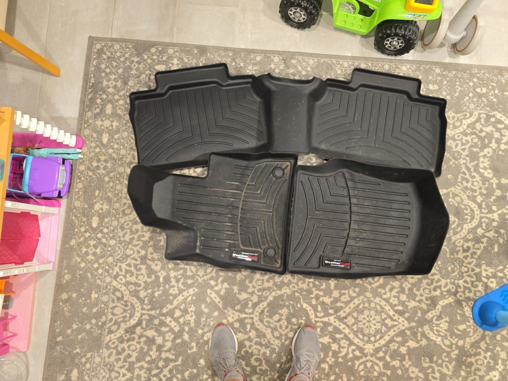 Weathertech Mats For a Ford EXPLORER