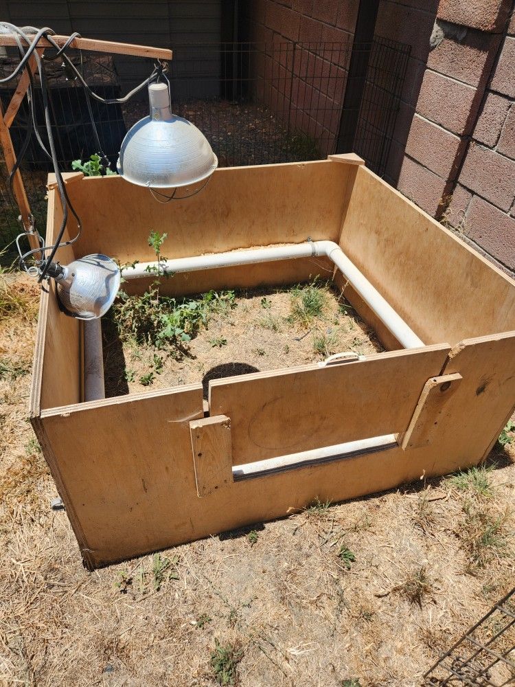 Whelping Box