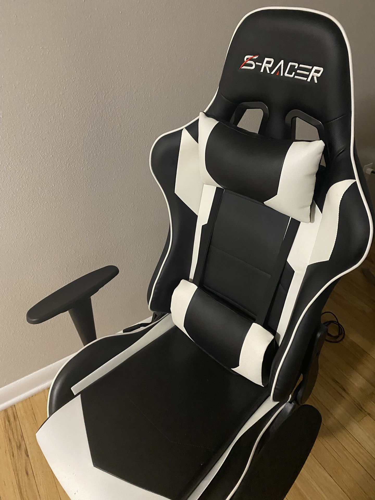 S-racer Gamer Chair
