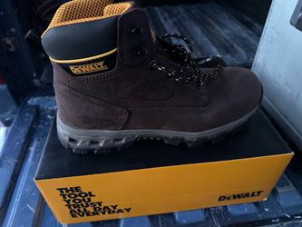 Dewalt boots 🥾 new
