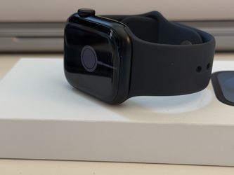 Apple Watch SE 2022 2nd Gen 40mm GPS
