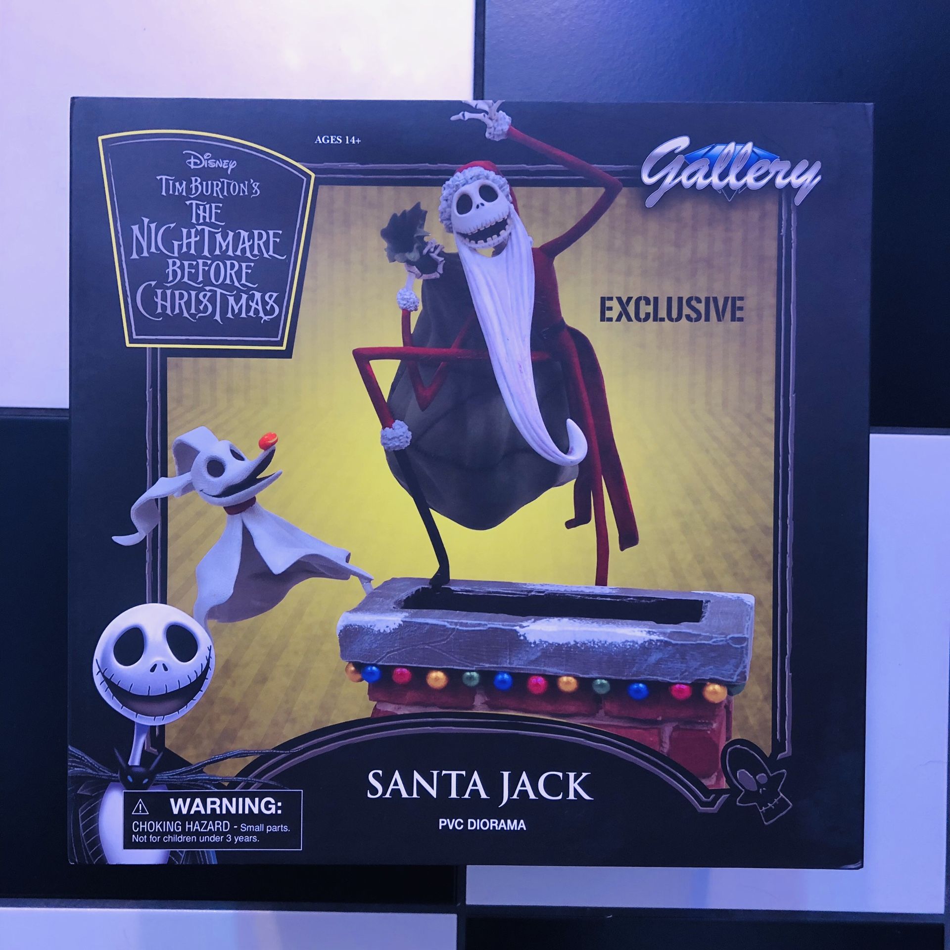 The Nightmare Before Christmas Jack Skellington Huge Resin Figurine Disney Disneyland NEW IN BOX Glow In The Dark