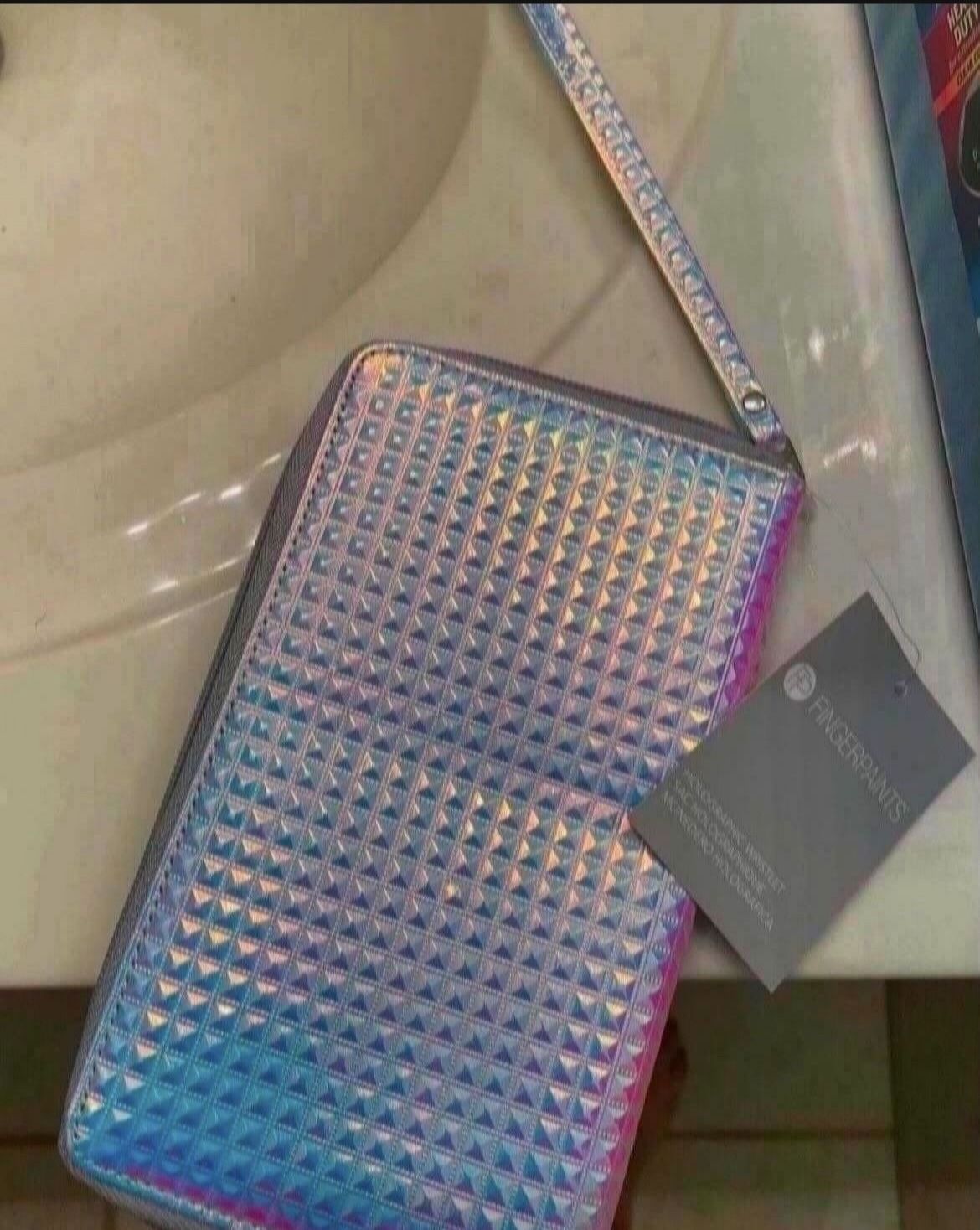 HOLOGRAPHIC WRISTLET- BRAND NEW