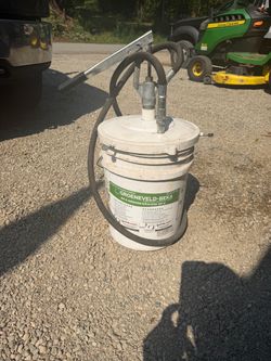 Auto lube grease and pump