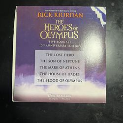 Heroes of Olympus Paperback Boxed Set