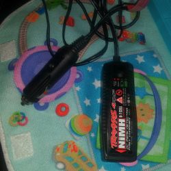 Traxxas 4AMP Charger.