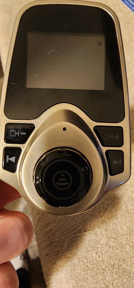 Nulaxy Bluetooth Car FM Transmitter - Like New Condition 