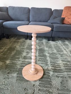 Round Wood Accent Table with Bobbin Pedestal
