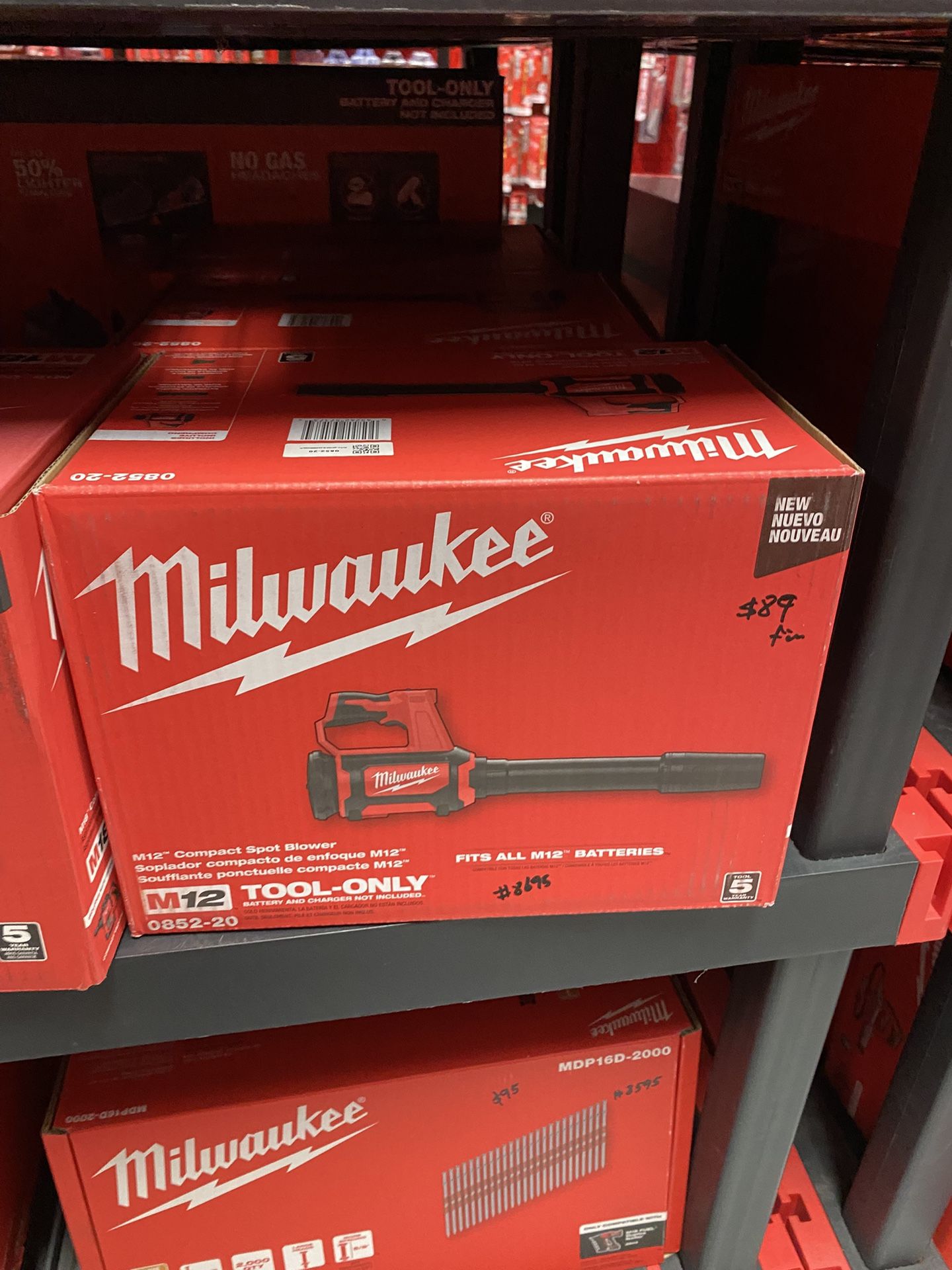 Milwaukee M12 12V Lithium-Ion Cordless Compact Spot Blower (Tool-Only)