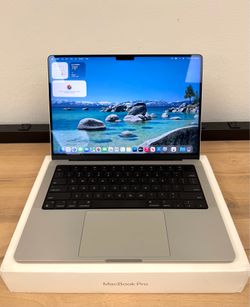 14" MacBook Pro M1 Pro 8 Core*500GB SSD*16GB RAM