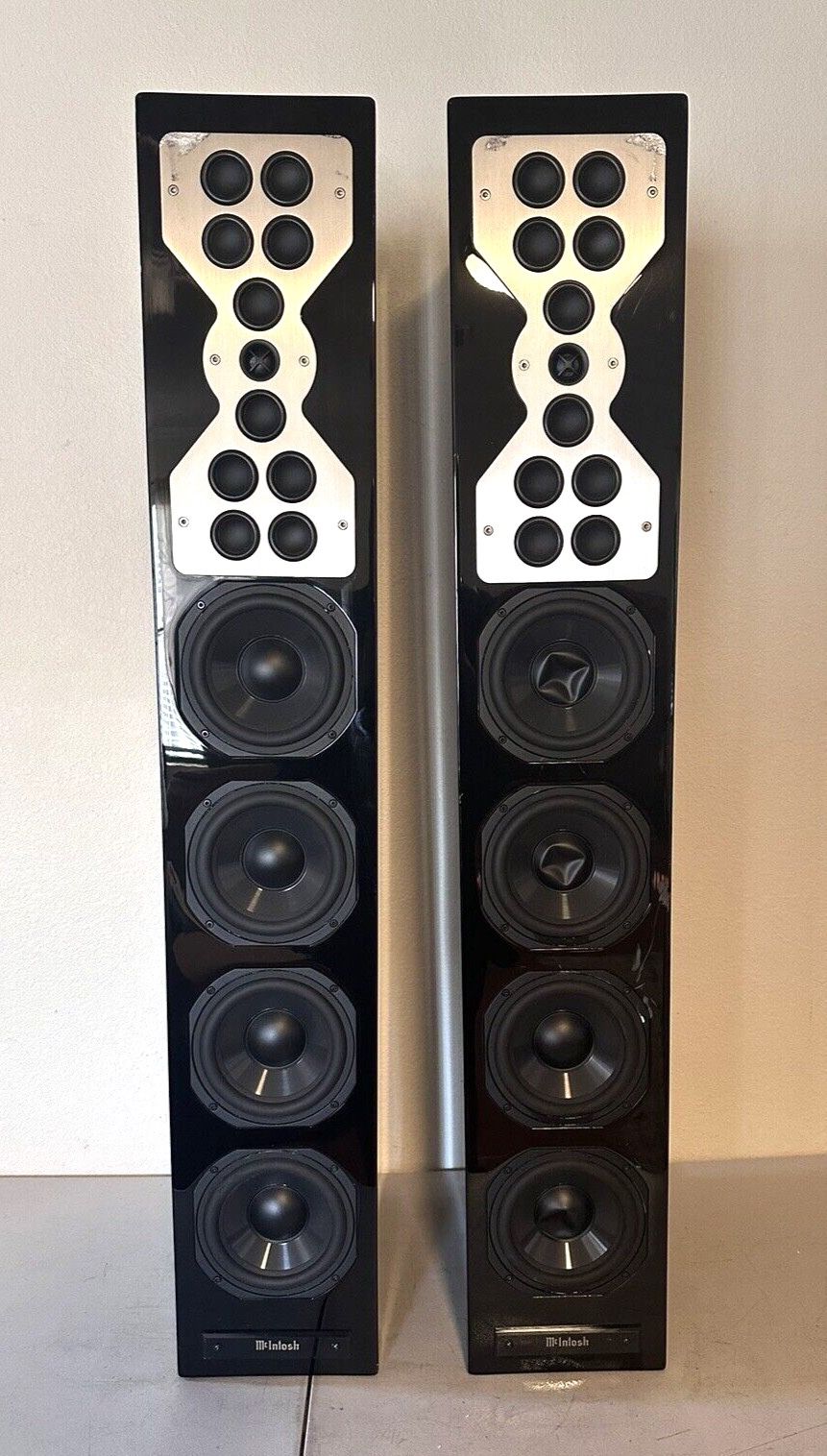 McIntosh - XR100 Gloss Black Floor Standing Loudspeakers (PAIR)- COSMETIC ISSUES