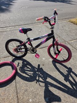 Kids Bike Kent Sparkles 18 Is, Hand and Foot Break, 3-9 years, 18", Very Good Condition