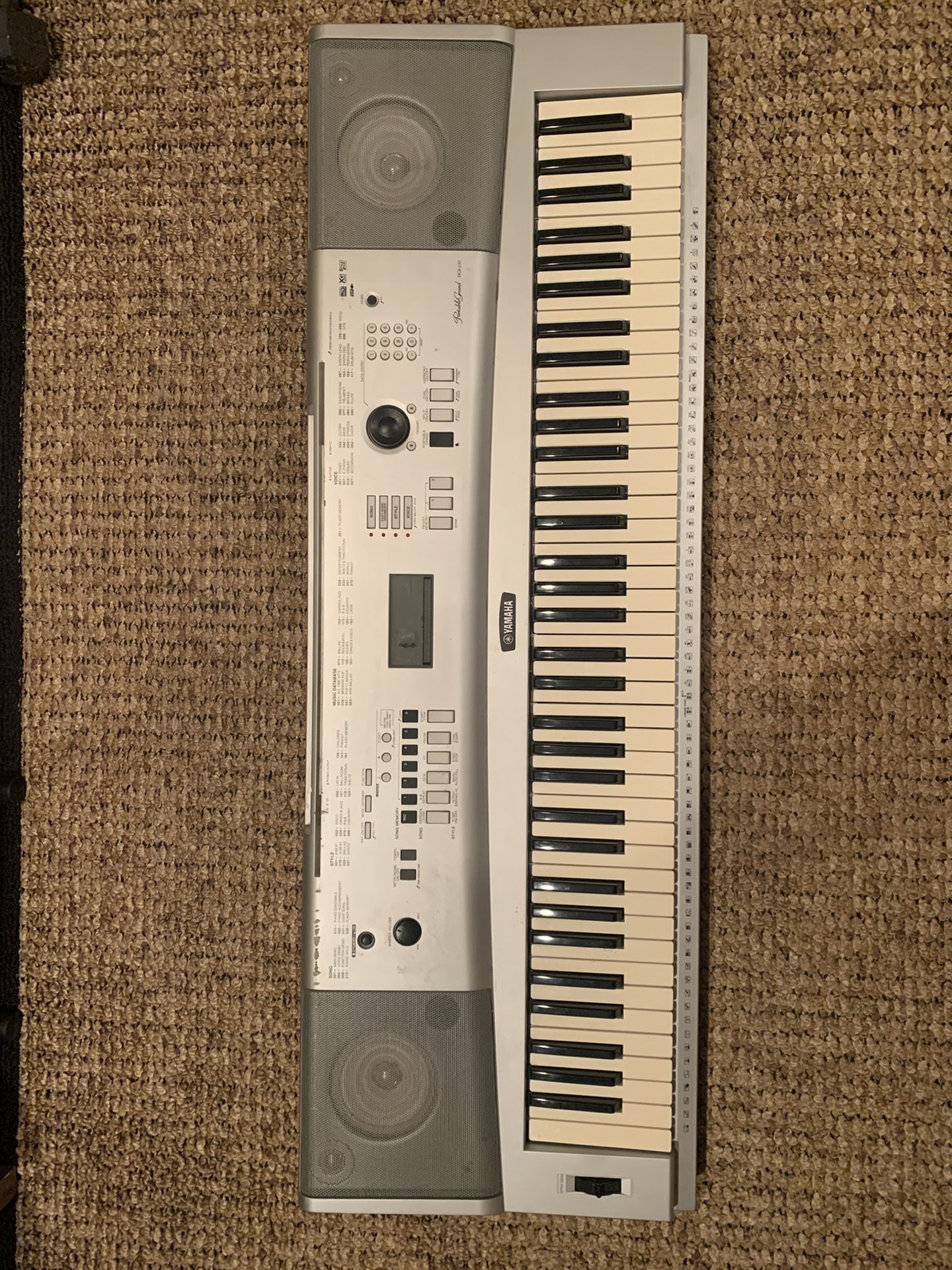 Piano Keyboard, Yamaha, DGX-230