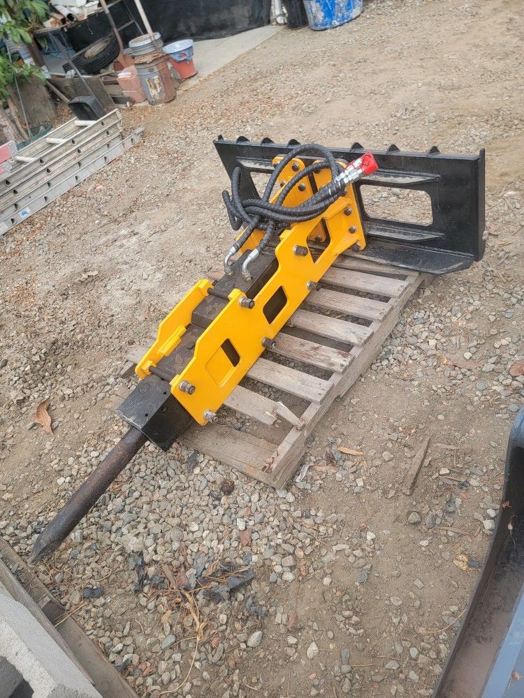 Bobcat Concrete Breaker 680