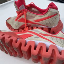 Running Reebok SHOES 👞 9.5