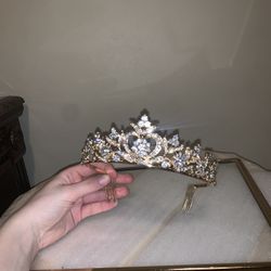 Gold Crown 