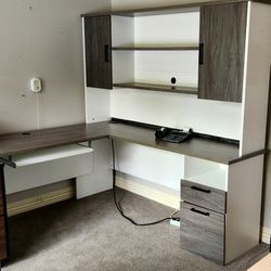 Great  Desk/ Workstation With Shelves & Drawers
