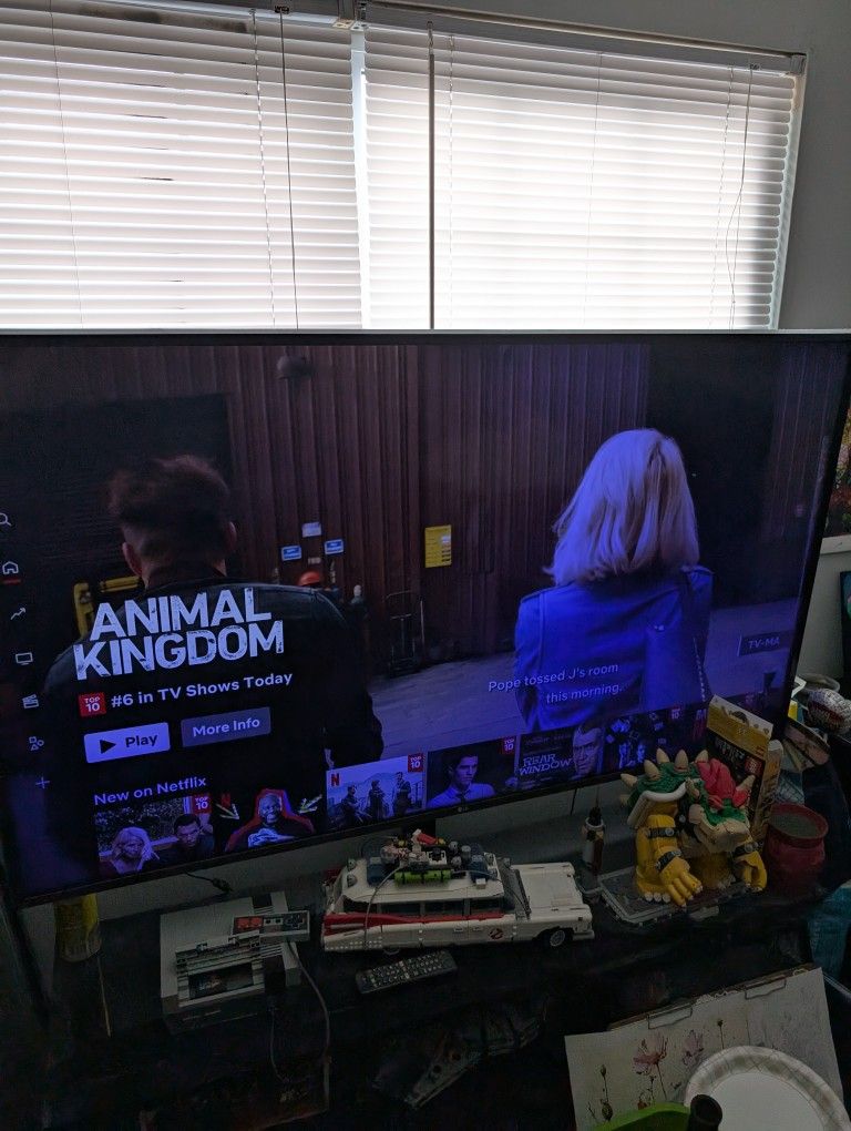 65" LG Roku TV