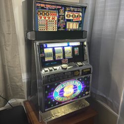Beautiful Finished 25c Slot Machine