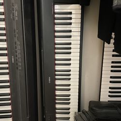 Yamaha NP12 Piano