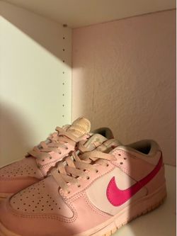 Nike dunks pink