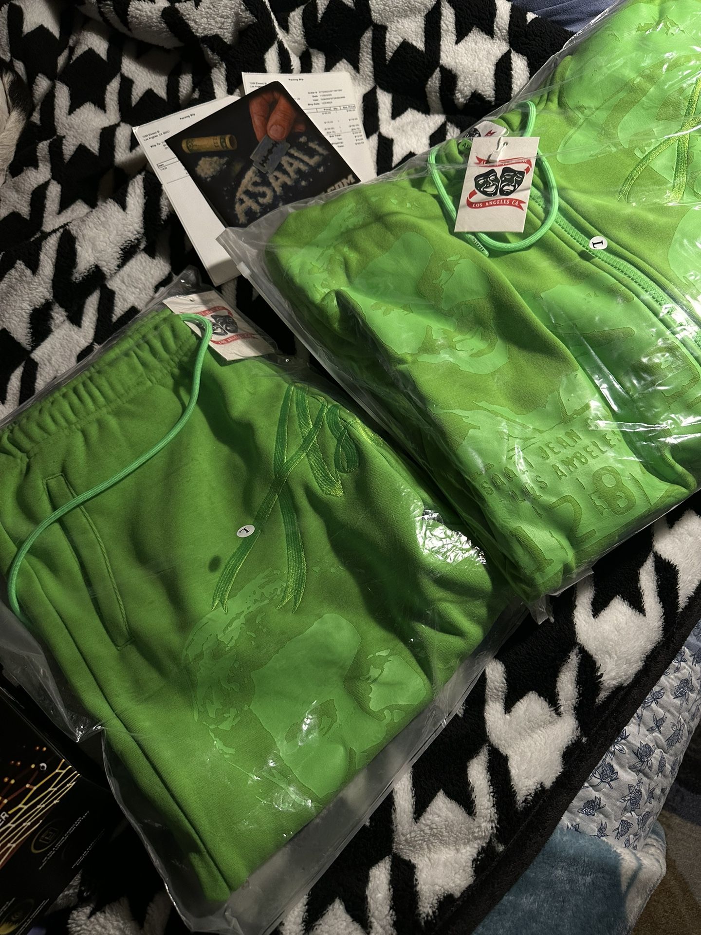 Assali Hoodie & Short Sweats