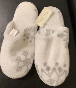 White Slippers Size : Large
